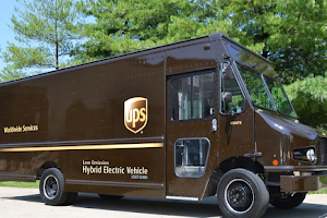 UPS Shipping Outlet