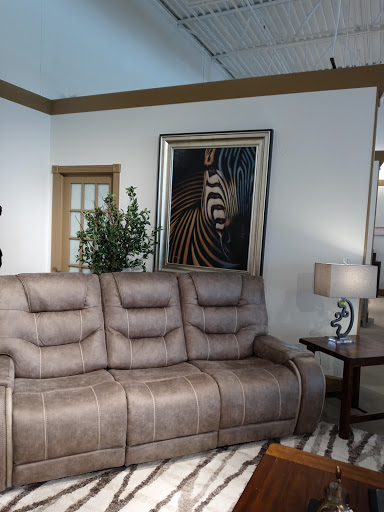 Furniture Store «Rooms To Go Furniture Store - Daytona Beach», reviews and photos, 2375 W International Speedway Blvd, Daytona Beach, FL 32114, USA