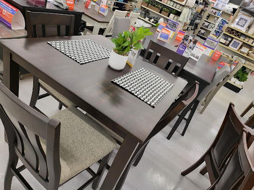 Discount Store «Big Lots», reviews and photos, 204 S Randall Rd, Elgin, IL 60123, USA