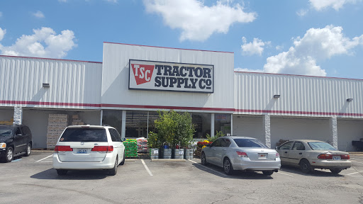 Home Improvement Store «Tractor Supply Co.», reviews and photos, 1075 S Main St, Franklin, KY 42134, USA
