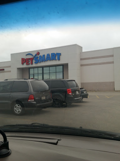 Pet Supply Store «PetSmart», reviews and photos, 9342 WI-16, Onalaska, WI 54650, USA