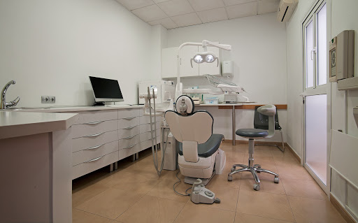 Clínica Dental Salteras en Salteras, Sevilla