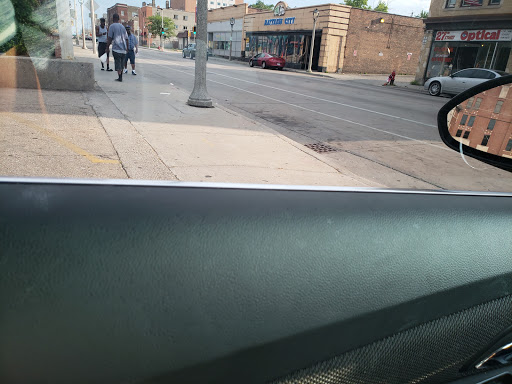 Dollar Store «FAMILY DOLLAR», reviews and photos, 930 N 27th St, Milwaukee, WI 53208, USA