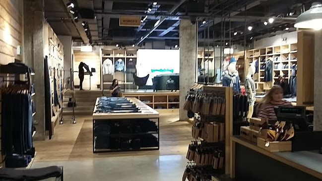 Reviews of Levi's® Regent Street in London - Clothing store