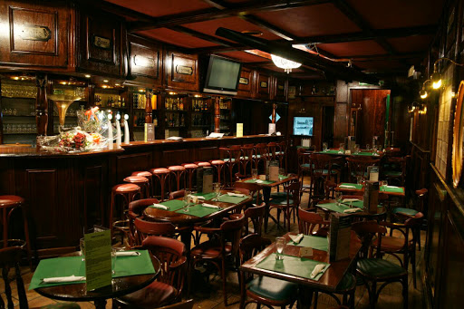 Johnny's Irish Pub