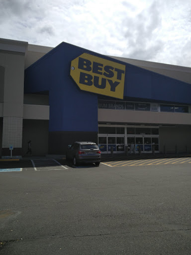 Electronics Store «Best Buy», reviews and photos, 17364 Southcenter Pkwy, Tukwila, WA 98188, USA