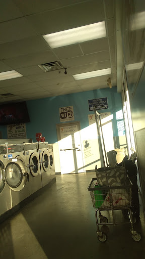 Laundry «Dirty Bird Laundry», reviews and photos, 3795 N West Ave, Fresno, CA 93705, USA