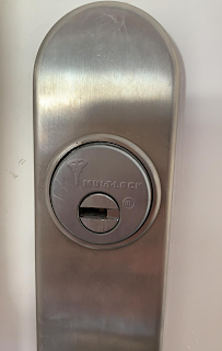 Locksmith Beverly Hills/ Hollywood - Let Me In Locksmith Service - Photo 8 - Car repair in , Glendale