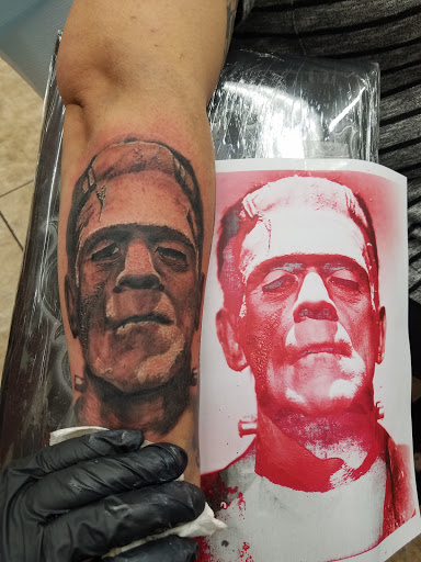 Tattoo Shop «A.R.Tattoo Shack (Authentic Roots)», reviews and photos, 242 E 7th St, Long Beach, CA 90813, USA