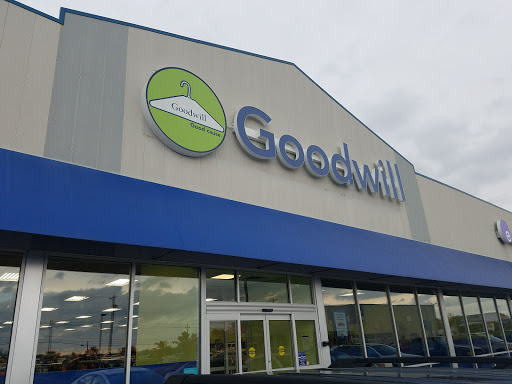 Goodwill Store, 1857 E Tipton St, Seymour, IN 47274, USA, 