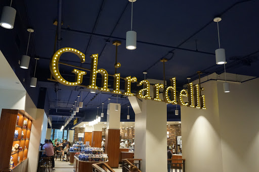 Chocolate Shop «Ghirardelli Ice Cream and Chocolate Shop», reviews and photos, 830 N Michigan Ave, Chicago, IL 60611, USA