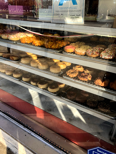 Donut Shop «Monarch Donuts», reviews and photos, 15 Huntington Dr, Arcadia, CA 91007, USA