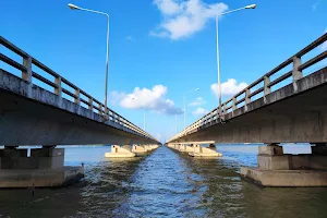 Tinsulanonda Bridge image