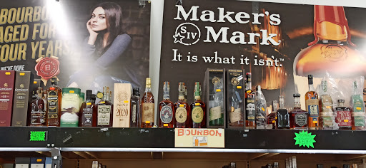 Liquor Store «Dover Liquor Warehouse», reviews and photos, 825 White Oak Rd, Dover, DE 19901, USA