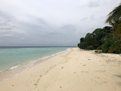 Foto von Mulah beach mit etwas sauber Sauberkeitsgrad