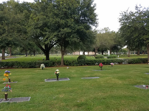 Funeral Home «Hardage - Giddens Greenlawn Funeral Home», reviews and photos, 4300 Beach Blvd, Jacksonville, FL 32207, USA