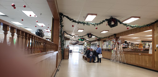 Department Store «Yoder Department Store», reviews and photos, 300 S Van Buren St, Shipshewana, IN 46565, USA