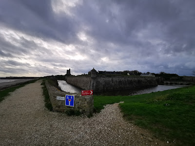 Aire de camping car à Saint-Vaast-la-Hougue