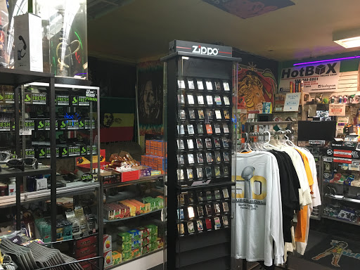 Tobacco Shop «Hot Box Smoke Shop», reviews and photos, 1111 El Camino Real #3, Santa Clara, CA 95050, USA