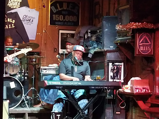 Live Music Venue «B.L.U.E.S.», reviews and photos, 2519 N Halsted St, Chicago, IL 60657, USA