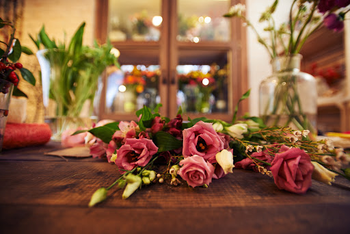 A Country Rose Flower Shop