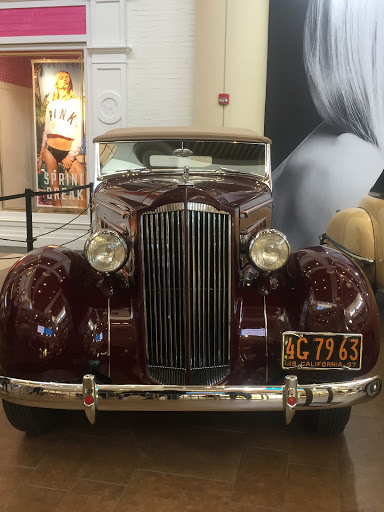 Shopping Mall «Bay Plaza Shopping Center», reviews and photos, 2100 Bartow Ave, Bronx, NY 10475, USA