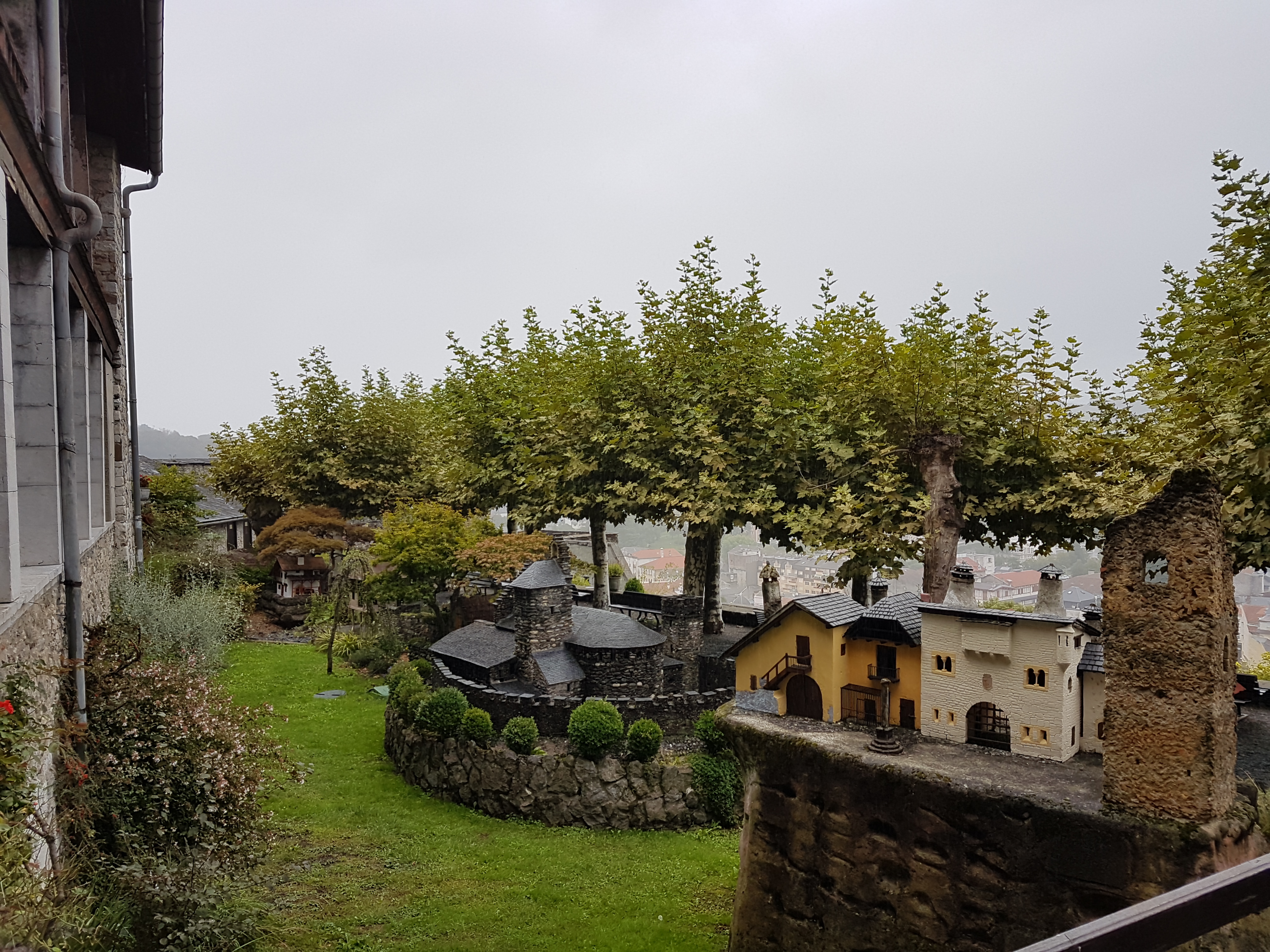 Photo n° 11 de l'avis de Jhay. fait le 18/09/2017 à 08:04