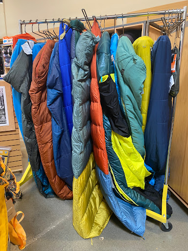 Camping Store «REI», reviews and photos, 735 NW Gilman Blvd, Issaquah, WA 98027, USA