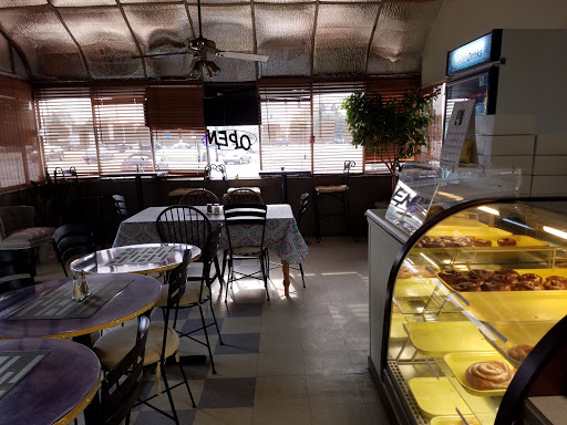 Donut Shop «Donut Place», reviews and photos, 4691 Trousdale Dr, Nashville, TN 37204, USA