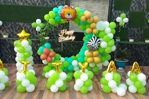Shahbaz Creation #Ballon decoratar #Pryagraj image