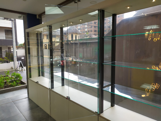 IN HOUSE DESIGN.EC - Empresa constructora