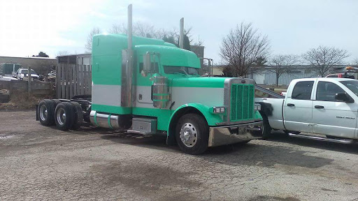 Auto Body Shop «EYT AUTO BODY REPAIR SHOP», reviews and photos, 46 Stone Hill Rd, Oswego, IL 60543, USA