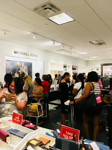 Fashion Accessories Store «Michael Kors», reviews and photos, 1800 Sawgrass Mills Cir #2630, Sunrise, FL 33323, USA