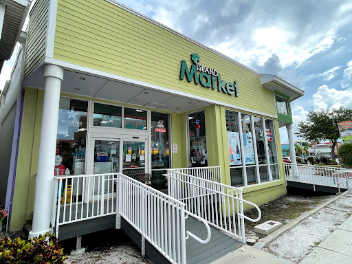 Convenience Store «Island Market», reviews and photos, 646 S Gulfview Blvd, Clearwater Beach, FL 33767, USA