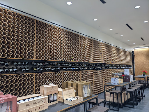 Wine Store «HOUSE OF PURE VIN», reviews and photos, 1433 Woodward Ave, Detroit, MI 48226, USA