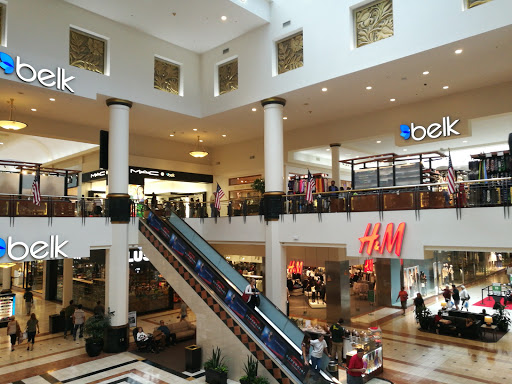 Cosmetics Store «MAC Cosmetics», reviews and photos, 4325 Glenwood Ave, Raleigh, NC 27612, USA