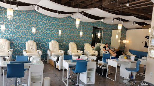 Hair Salon «Azul Hair Salon, Nails & Holistic Med Spa», reviews and photos, 6685 Collins Ave, Miami Beach, FL 33141, USA