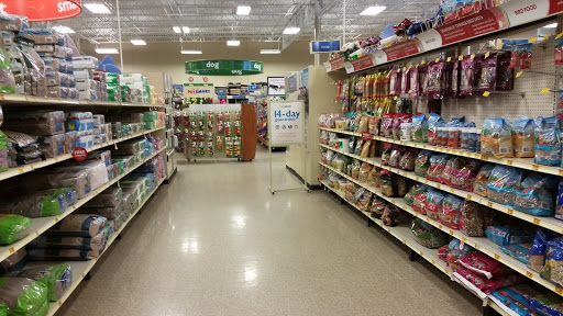 Pet Supply Store «PetSmart», reviews and photos, 1921 Gulf Fwy S, Dickinson, TX 77539, USA