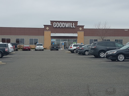 Thrift Store «Goodwill - Eagan», reviews and photos, 1247 Northwood Pkwy, Eagan, MN 55121, USA