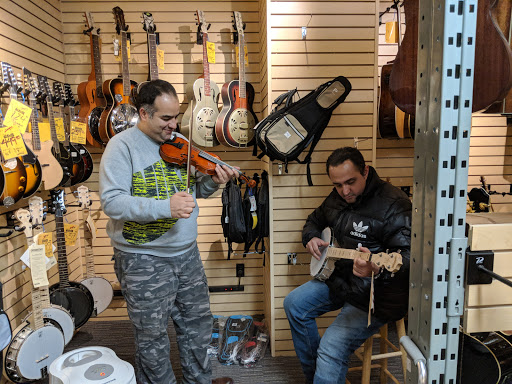 Guitar shops in Montreal