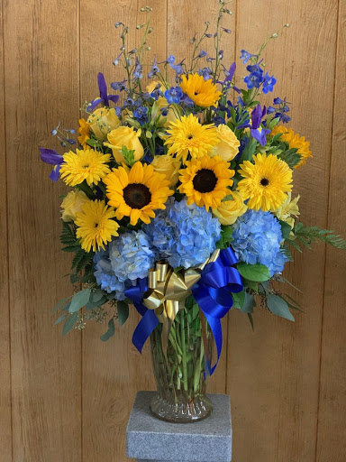 Florist «Magnolia Flowers», reviews and photos, 9669 Magnolia Ave, Riverside, CA 92503, USA