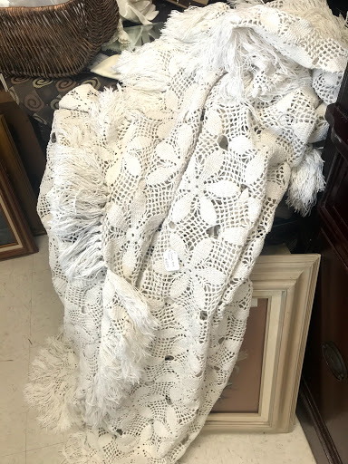 Antique Store «Hidden Talent Gifts & Antiques», reviews and photos, 400 S Main St, McGregor, TX 76657, USA