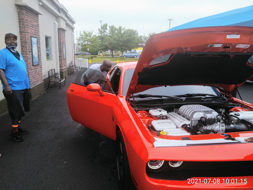 Car Wash «Splash Hand Wash of Fairfield», reviews and photos, 1400 Kings Hwy Cutoff, Fairfield, CT 06824, USA