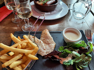 Photo n°3 de Hôtel Restaurant La Taverne des Deux Augustins à Étretat ()