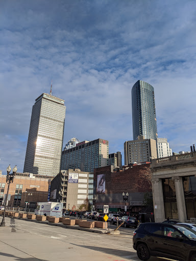 Clothing Store «Patagonia Boston», reviews and photos, 346 Newbury St, Boston, MA 02115, USA