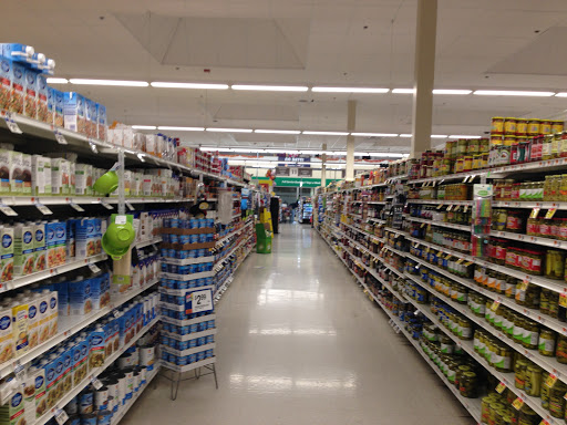 Grocery Store «Stop & Shop», reviews and photos, 1100 Massachusetts Ave, Dorchester, MA 02125, USA