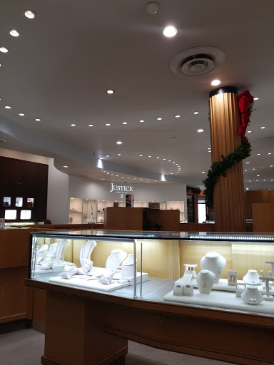 Jewelry Store «Justice Jewelers», reviews and photos, 3520 E Battlefield Rd, Springfield, MO 65809, USA