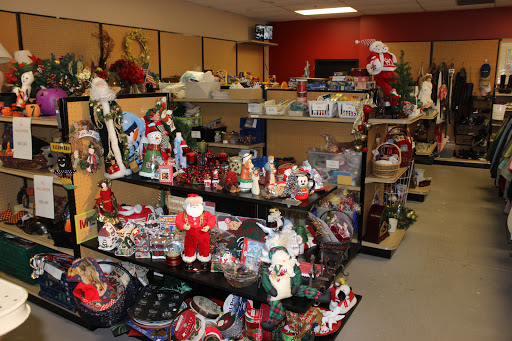 Thrift Store «Helping Hands Thrift Store Lake Stevens», reviews and photos, 9623 32nd St SE Suite 105, Lake Stevens, WA 98258, USA