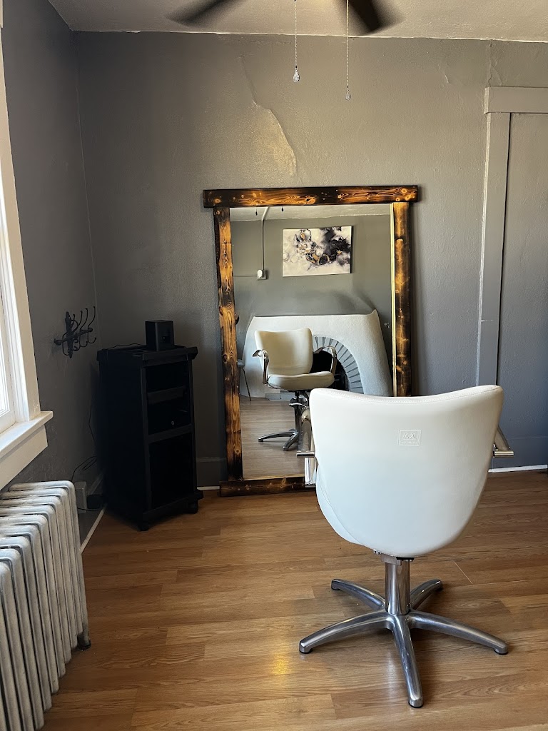 Crown Beauty & Wellness 87107