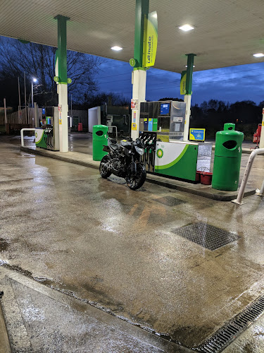 Reviews of bp in Manchester - Gas station